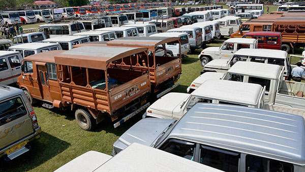  पुरानी कार कहीं भी पार्क करने वालों की अब खैर नहीं, जानिए क्या है नया नियम 