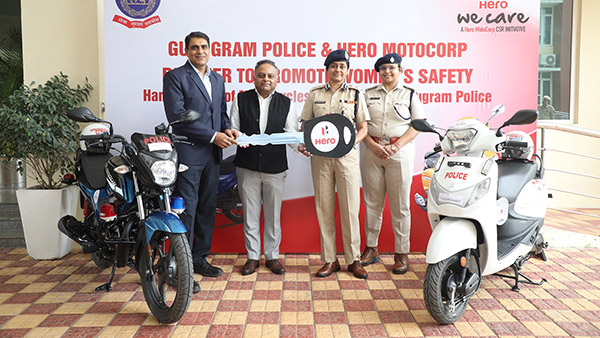 'हीरो' वाली पहल: महिलाओं की सुरक्षा के लिए इस कंपनी ने पुलिस को गिफ्ट में दिए 50 बाइक और 10 स्कूटर, जानें पूरा मामला