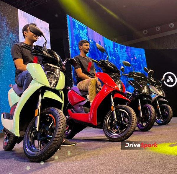एथर ने लाॅन्च की नई 450X और 450 Plus स्कूटर, फीचर्स हुए अपडेट, जानें कीमत
