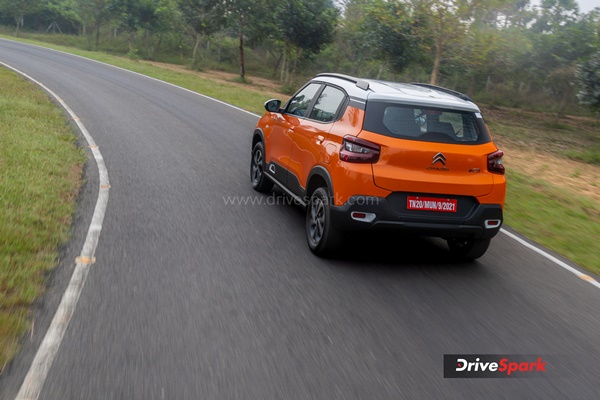 ₹25 हजार रुपये में बुक करें 320 किमी की रेंज वाली कार