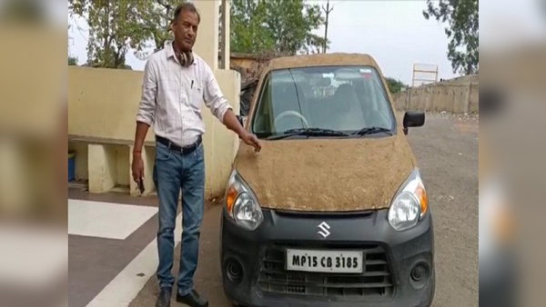 इस डॉक्टर ने मारुति अल्टो 800 को लपेटा गोबर से, जानें क्यों