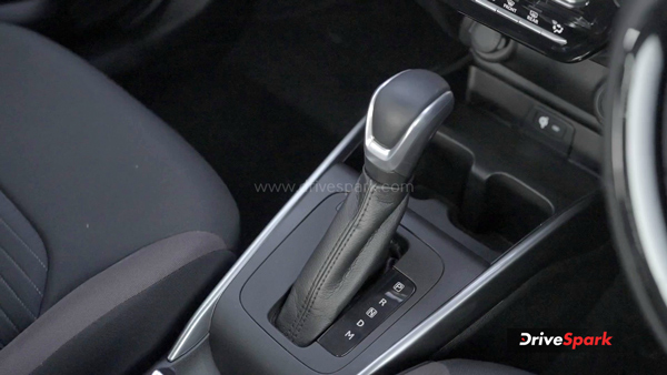 Maruti Suzuki Fronx Review Gear Lever