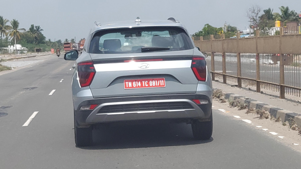 हुंडई क्रेटा की इलेक्ट्रिक मॉडल टेस्टिंग करते आई नजर