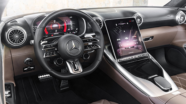 मर्सिडीज-एएमजी एसएल55 रोडस्टर भारत में 2.35 करोड़ में हुई लॉन्च