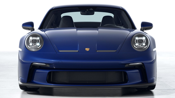 सनी देओल व धर्मेन्द्र ने नई पोर्शे 911 जीटी3 के साथ खिंचाई तस्वीरें