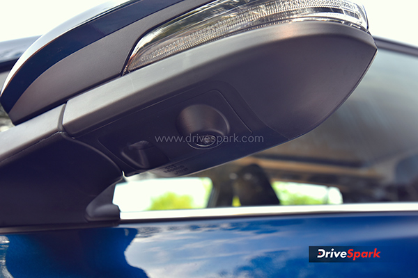 मारुति सुजुकी इन्विक्टो रिव्यू: एमपीवी सेगमेंट को मिलेगा नया किंग?