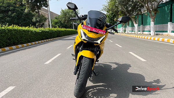 Hero Karizma XMR Review Front View