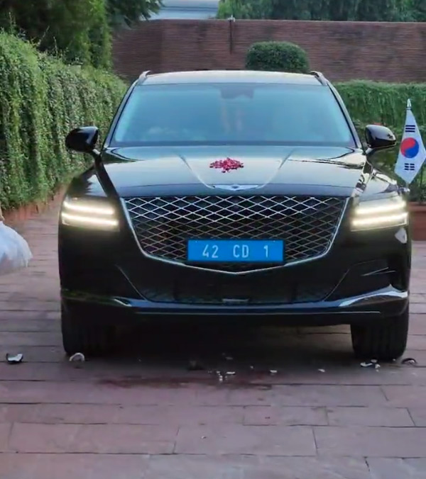 South Korean Ambassador Genesis Gv80 