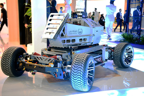 Dubai Police Unveils Driverless AI Powered Petrol Cars Dubai Police Unveils Driverless AI Powered Petrol Cars