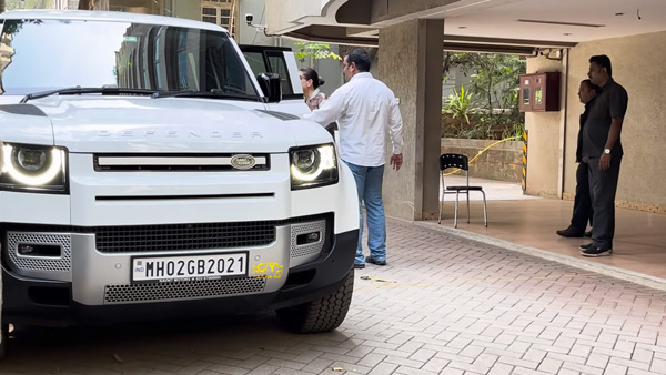 Kareena Kapoor Land Rover Defender