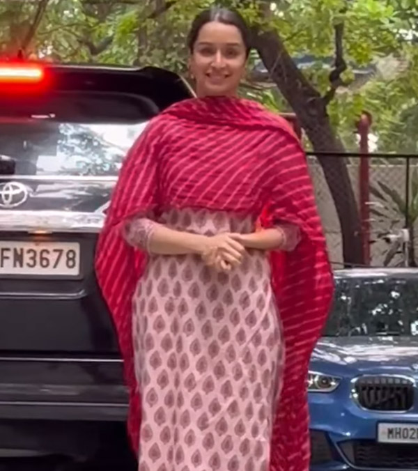 Shraddha Kapoor Toyota Fortuner 