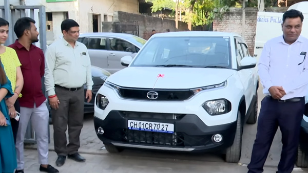 MitsKart pharma company owner in Panchkula gifts 12 Tata Punch cars to employees