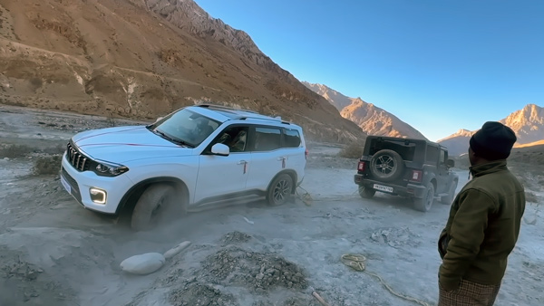 Mahindra Scorpio-N gets stuck Thar Rescue