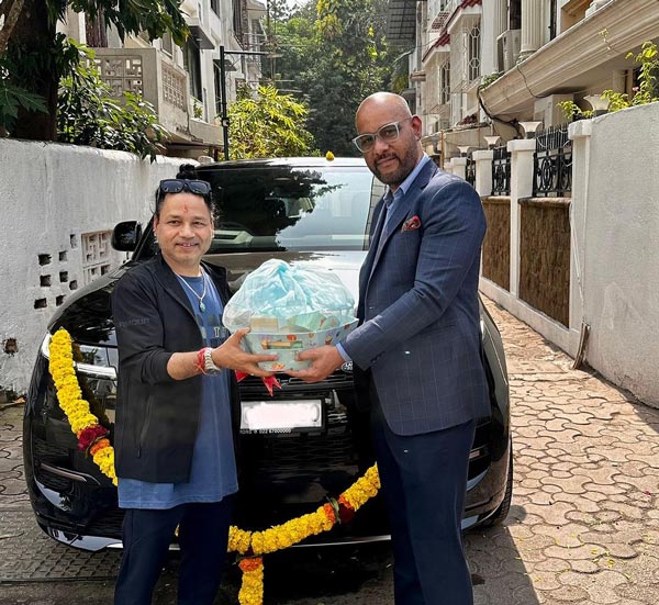 Kailash Kher Buys Range Rover Sport