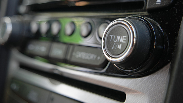 Disadvantages of Listening Loud Music In Car