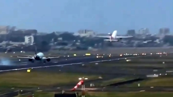 Mumbai airport two plane close incident