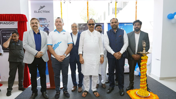 Piaggio India Opens New 3-Wheeler Showroom In Pune