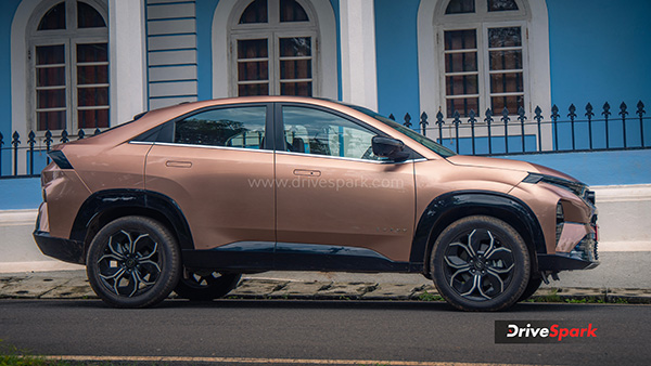 tata curvv side profile