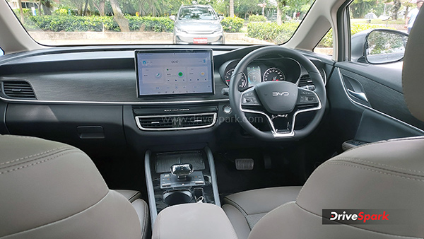 BYD eMAX 7 Review