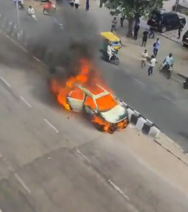 Burning Car Viral VIDEO