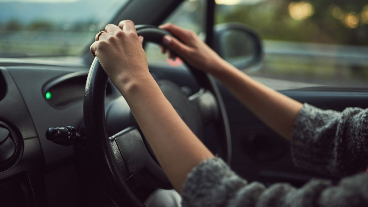 Car की Steering Wheel और Seat Adjust करने का ये है सही तरीका, मिनटों