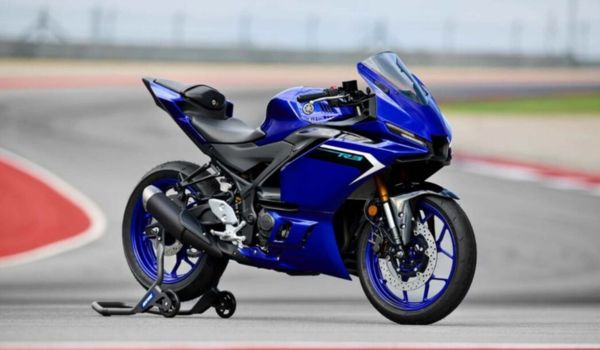 Yamaha R3 new vs old