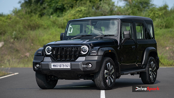 Mahindra Thar ROXX Base Variant vs Top Variant