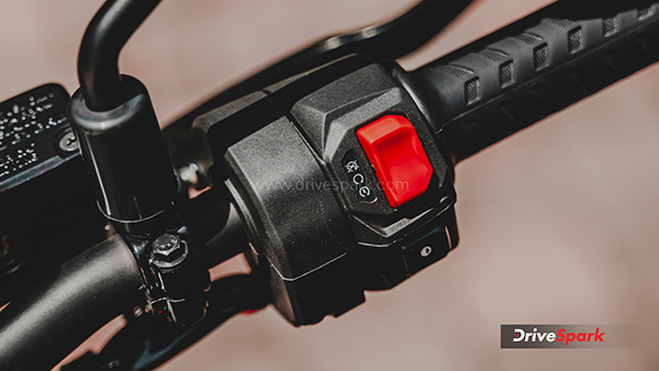 Aprilia Tuono 457 Review