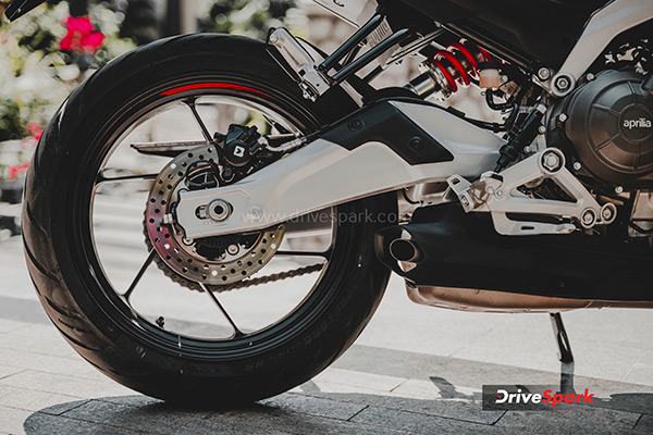 Aprilia Tuono 457 Review