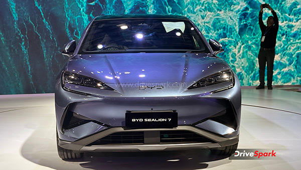 BYD Sealion 7