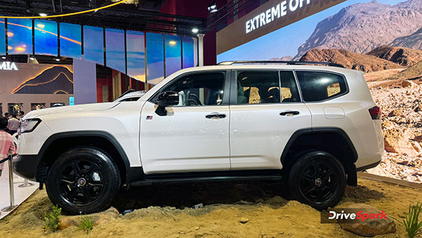 Toyota Land Cruiser FJ