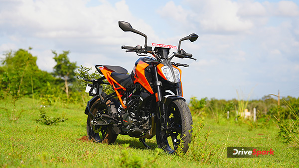 KTM 160 Duke Review