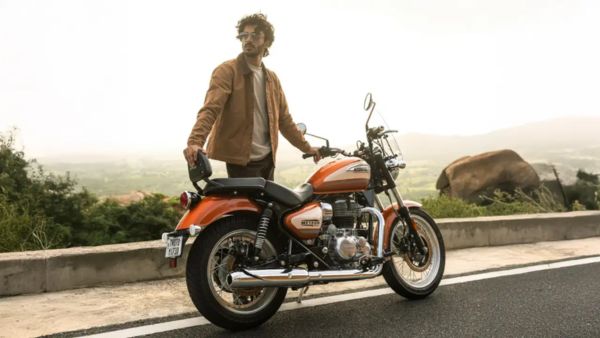 Royal Enfield Meteor 350 Sundowner Orange Edition