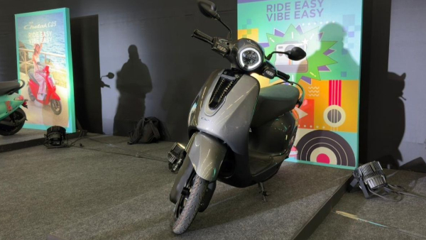 Bajaj Chetak C25