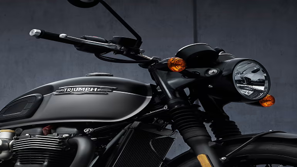 Triumph Bonneville T120 Black