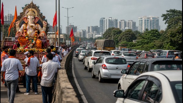 Ganesh Visarjan Traffic Alert 2026: Smart Tips for Car Delivery, Loan Processing, and Tire Safety Ganesh Visarjan Traffic Alert 2026: Smart Tips for Car Delivery, Loan Processing, and Tire Safety
