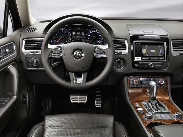 New Volkswagen Touareg - Features