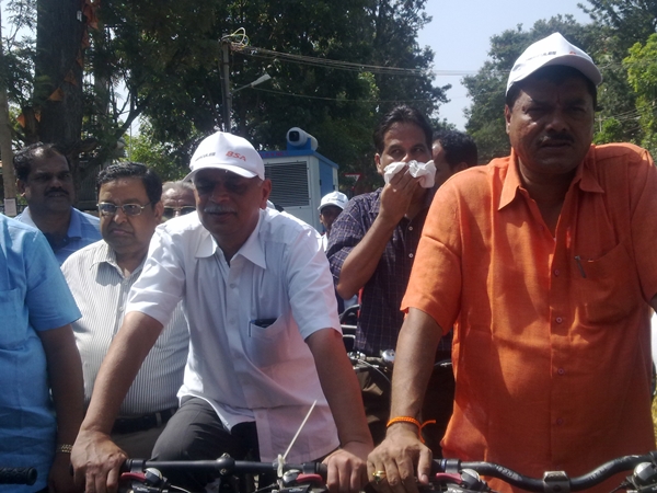 City Politicians Join Cycle Rally