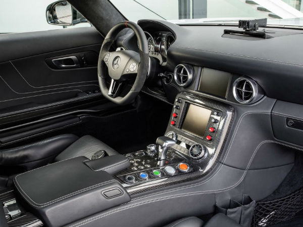 Mercedes Benz SLS AMG GT F1 Safety Car