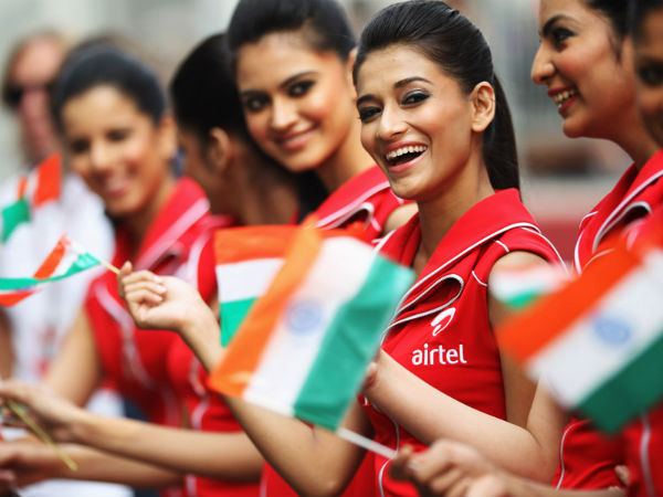 2012 F1 Indian GP Grid Girls