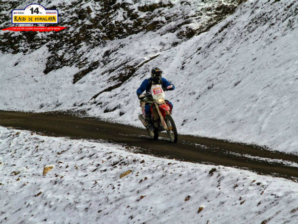 CS Santosh Battling Raid de Himalaya