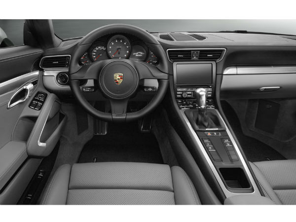 911 Carrera Interiors