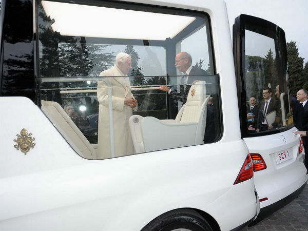 New Mercedes Popemobile