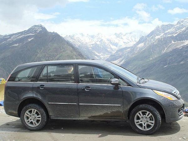 Tata Aria Images
