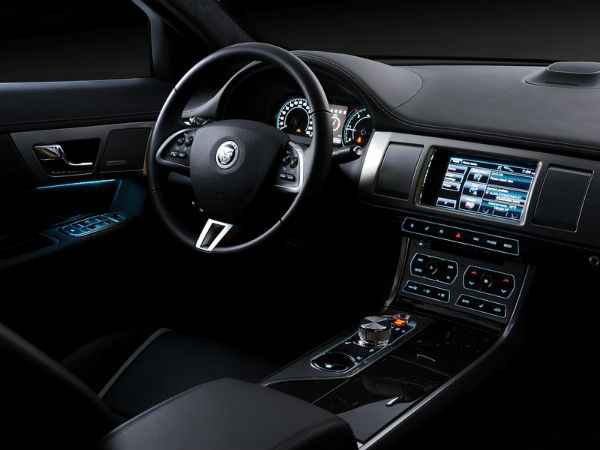 Jaguar XF Powertrain