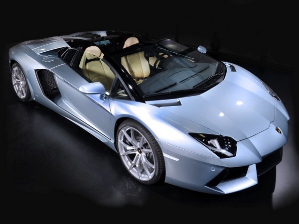 Lamborghini Aventador LP 700-4