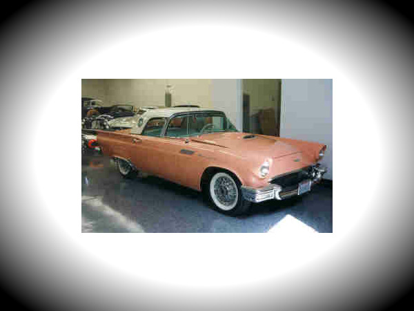 1957 Ford Thunderbird