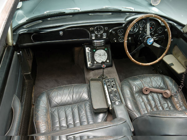 James Bond Aston Martin DB5