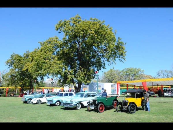 15th Vintage & Classic Car Rally in the Pink City