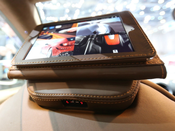 Ferrari Apple Partnership